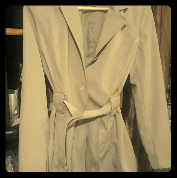 Beige Marona trench coat - Picture 1 of 3